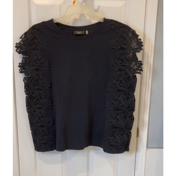 Ella Black Side Lace Crewneck Top - Picture 11 of 11